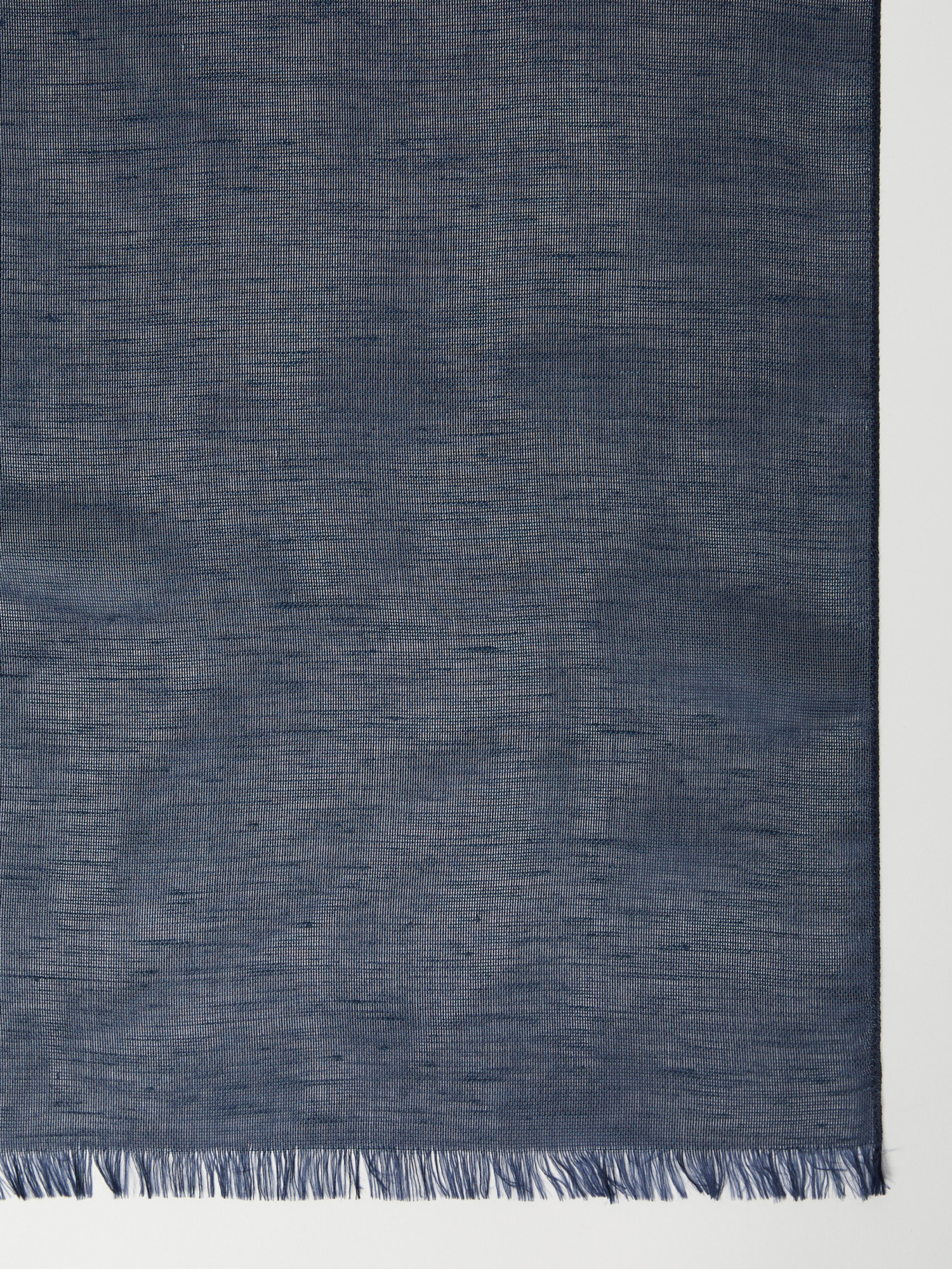 Max Mara Silk And Linen Stole In Black