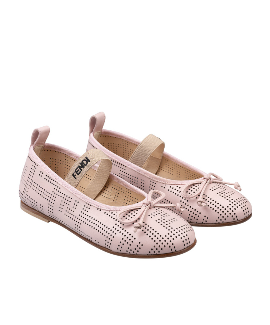 Fendi Round Toe Flat Shoes In Neutral
