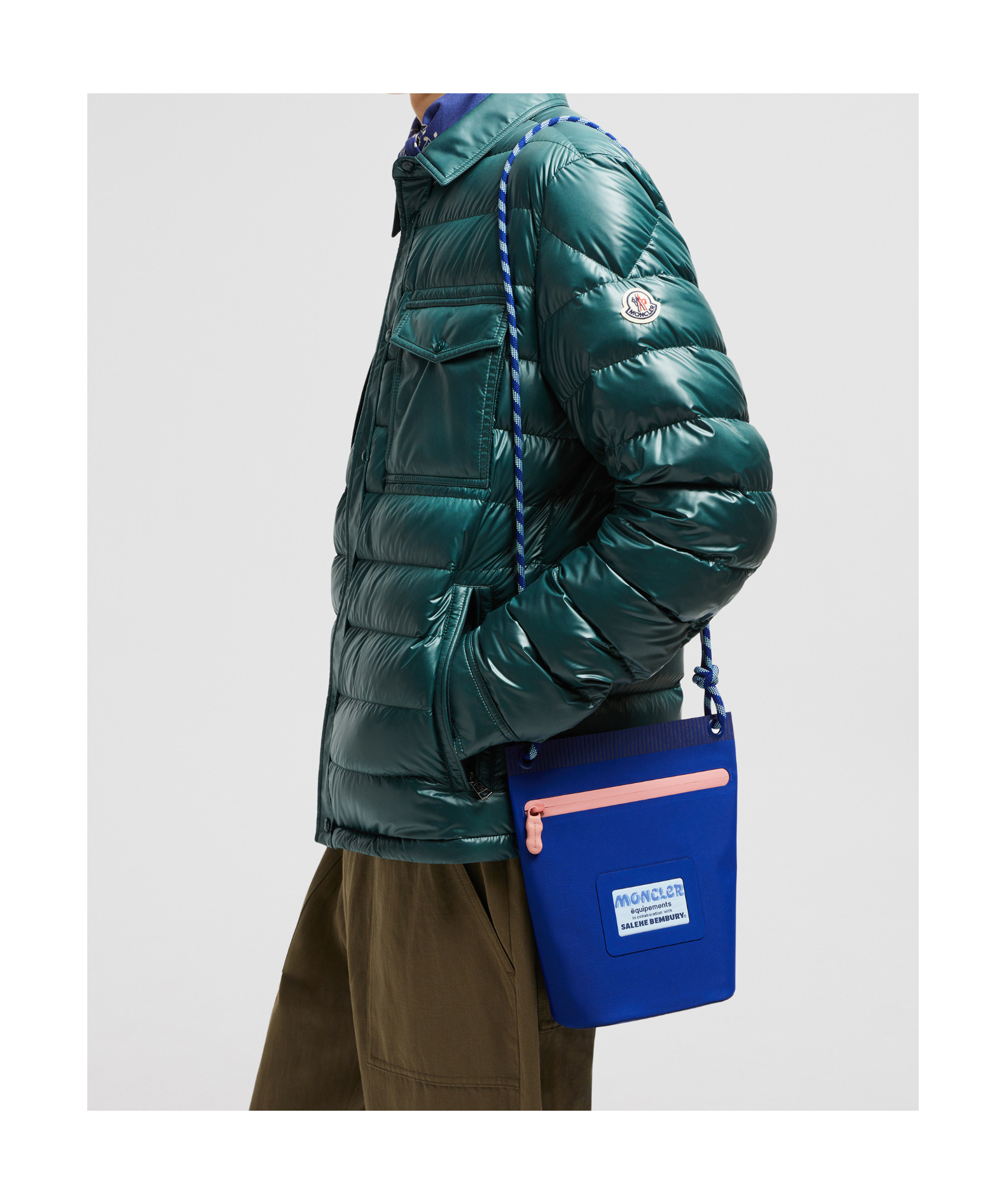 Moncler Salehe Bembury Amoeba Nylon Pouch In Blue