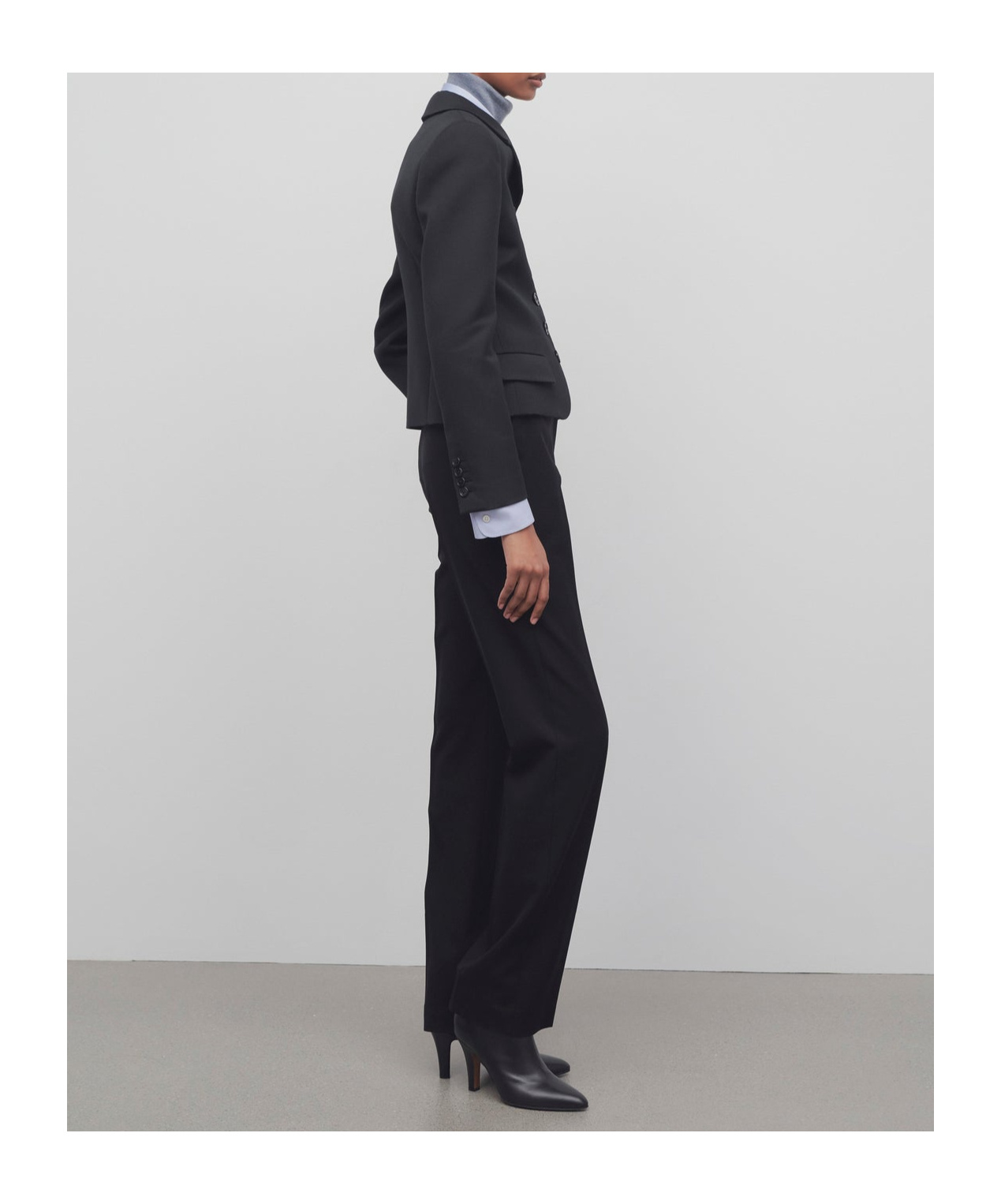 The Row Pleated Wool Casual Pants In Black