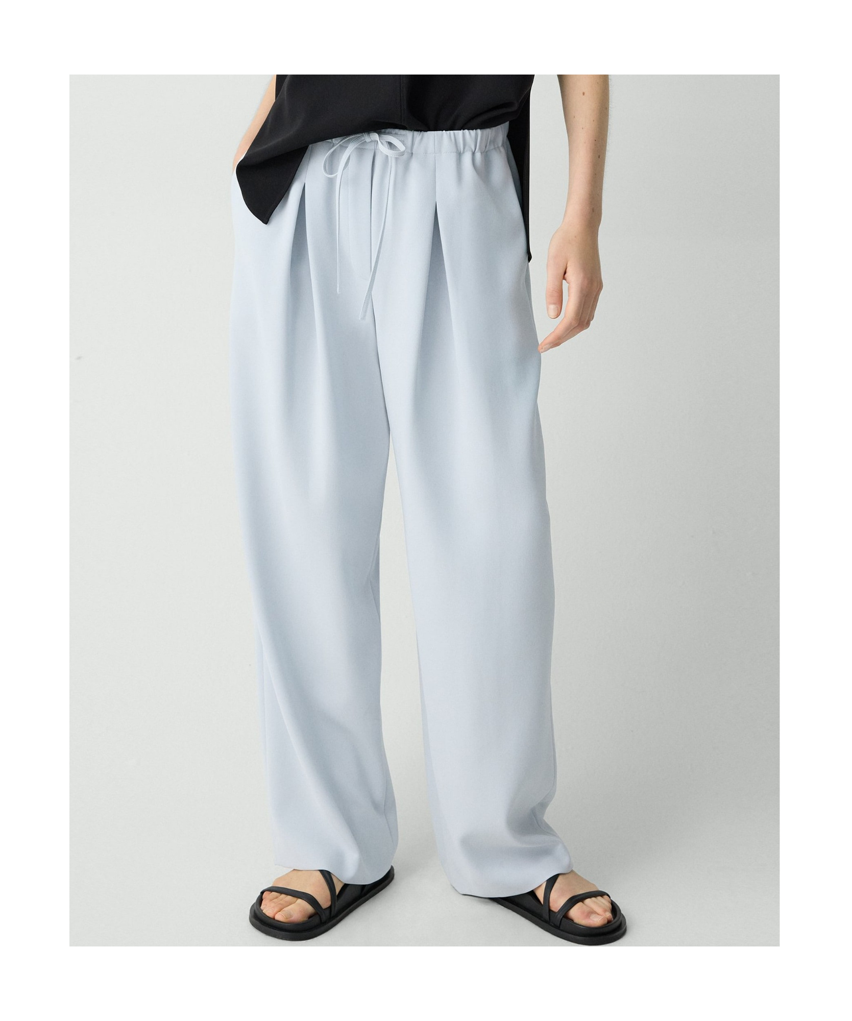 Theory Pleated Crepe Trousers