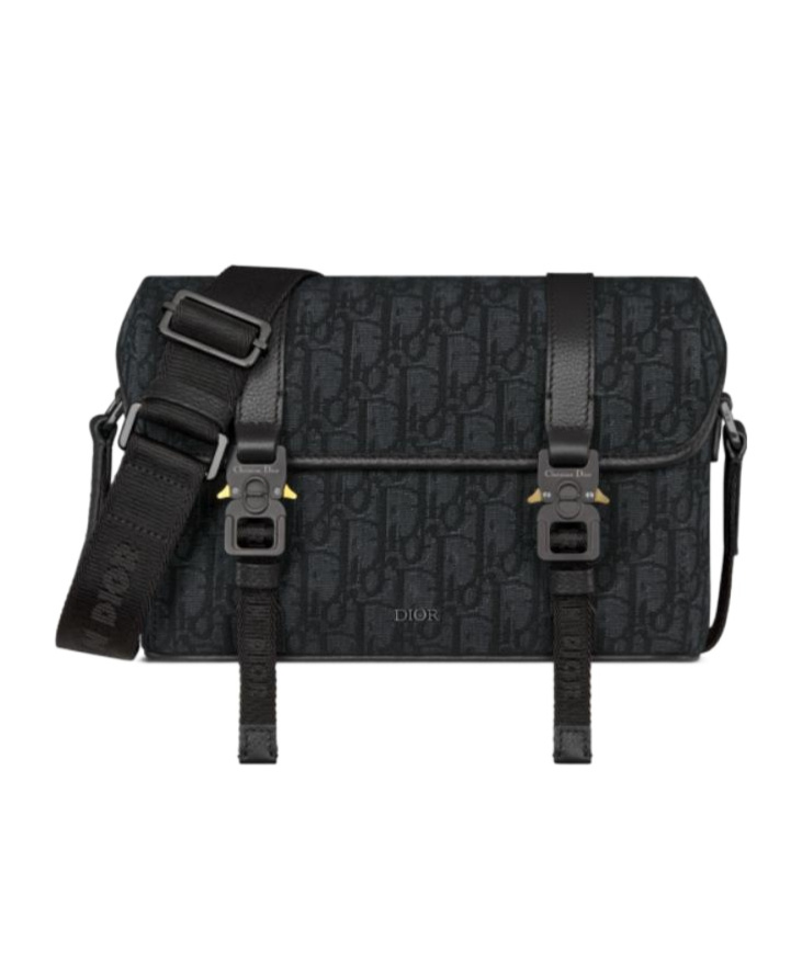 Dior Logo Pattern Shoulder Bag In Black
