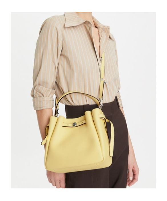 Tory Burch Romy Bucket Bag In Nude