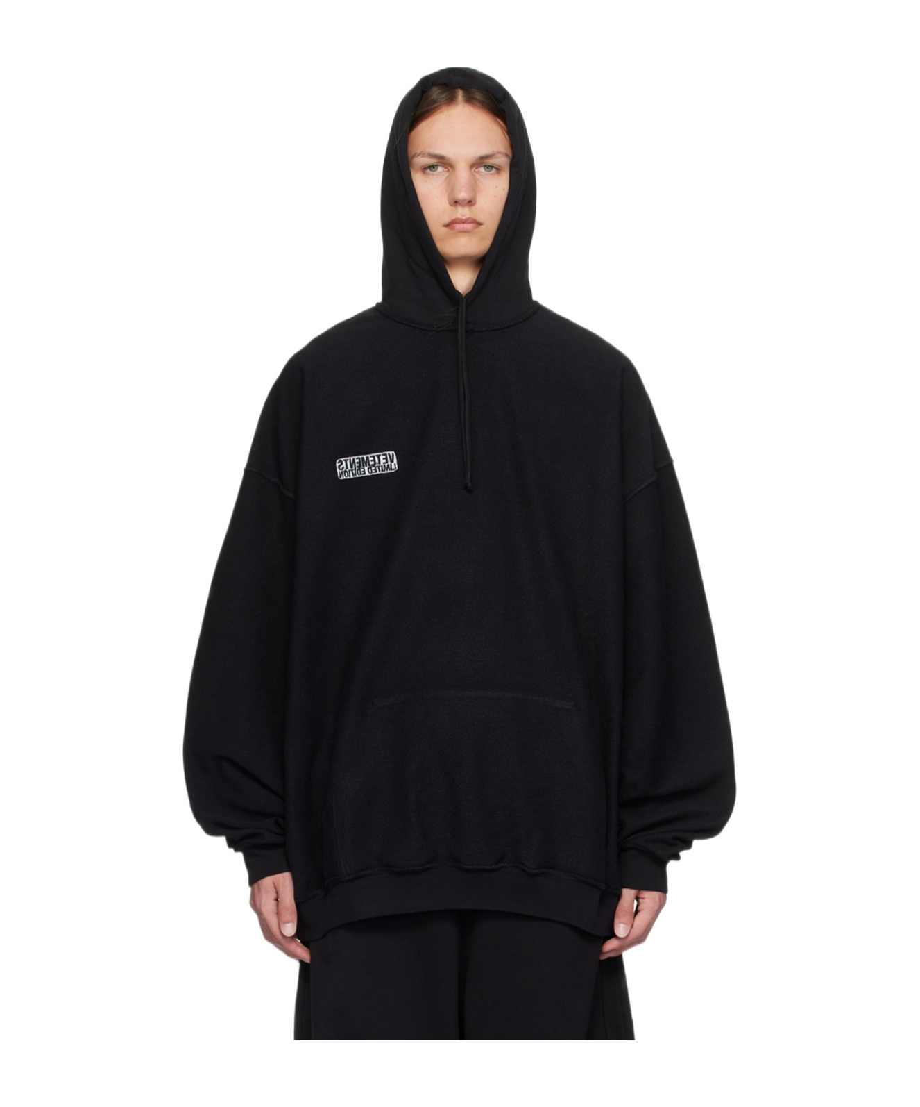 Vetements Long-sleeved Sweater In Black