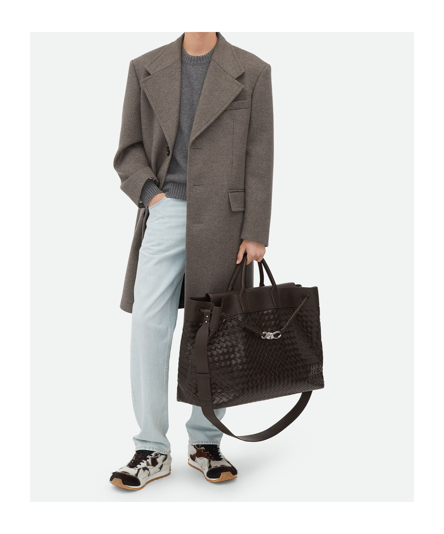 Bottega Veneta Long-sleeved Wool Cashmere Coat In Pepper Color