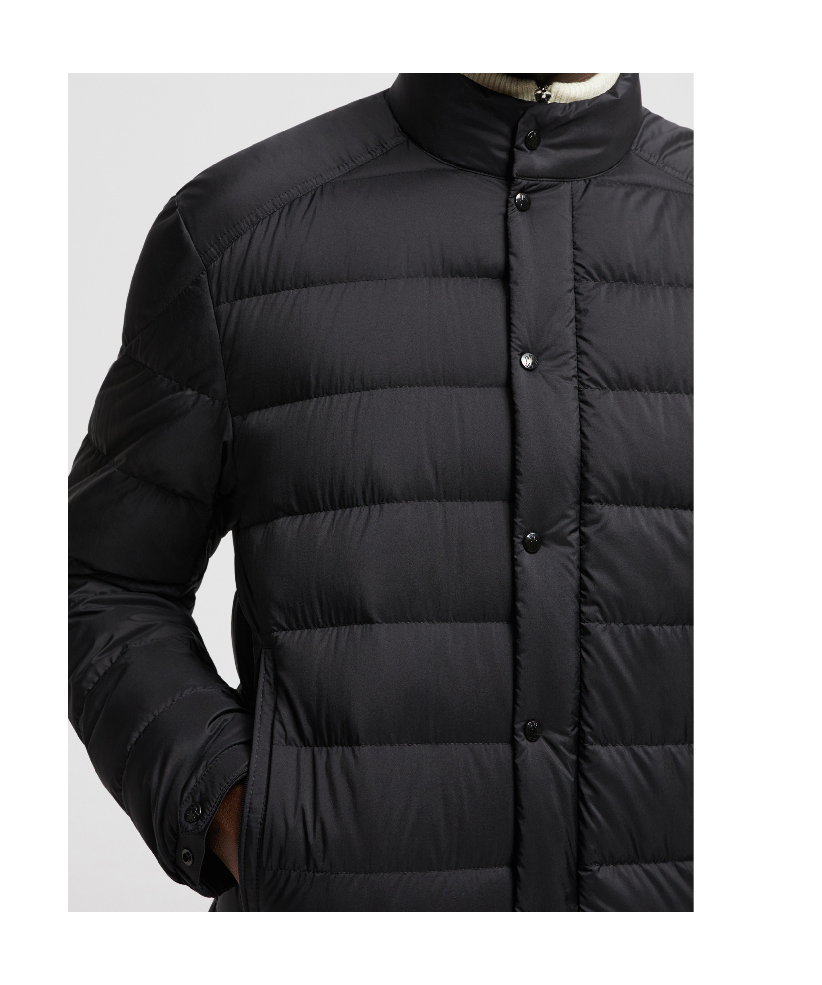 Moncler Chevrerie Down Jacket In Black