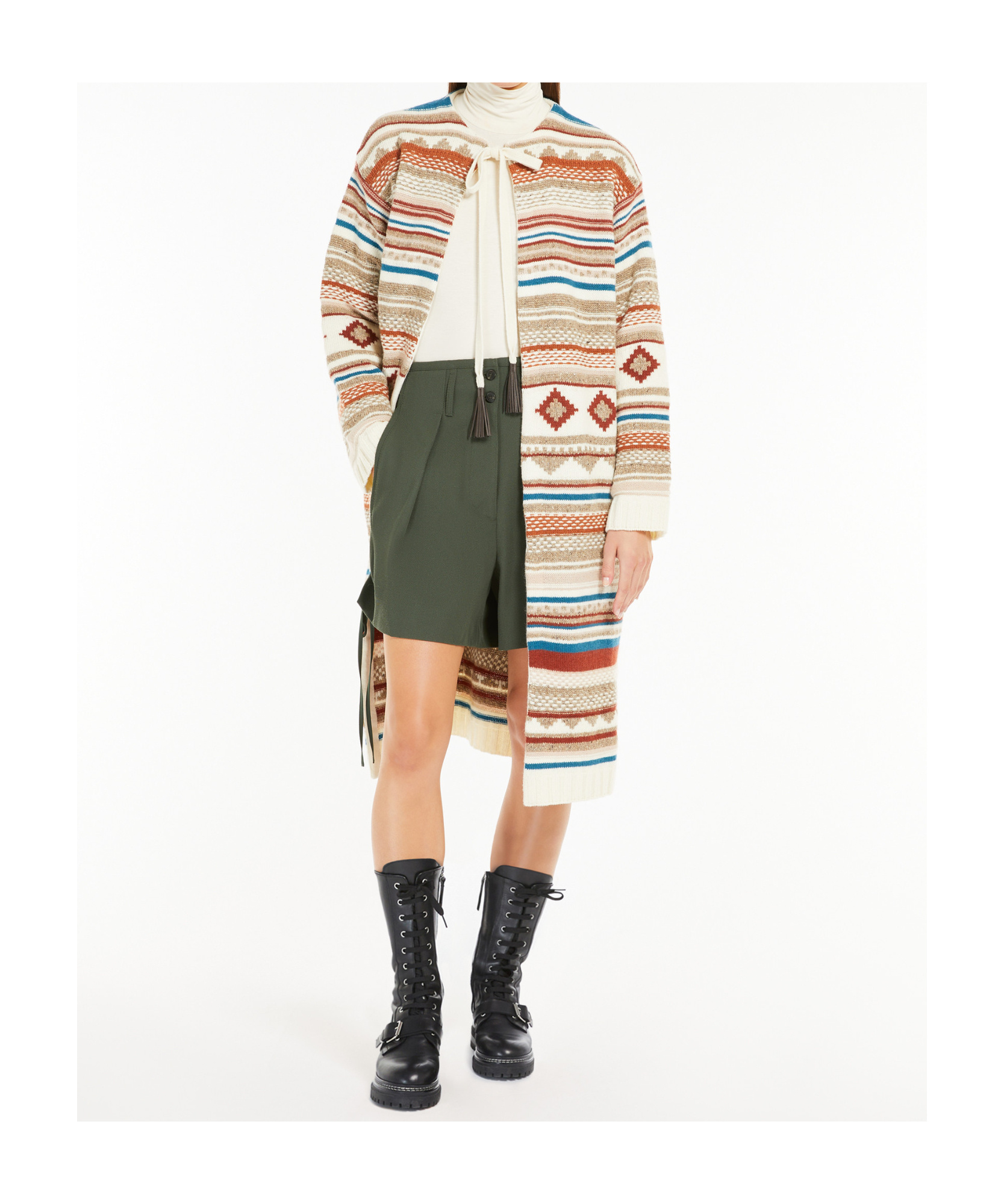 Weekend Max Mara Belt-loop Shorts In Black