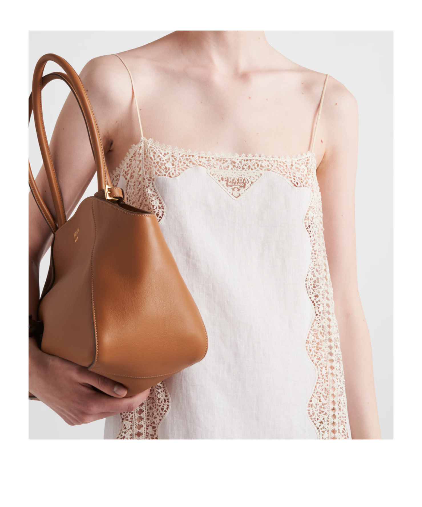 Prada Besticktes Kleid Aus Leinen Mit Spitzenbesatz In Sand Beige