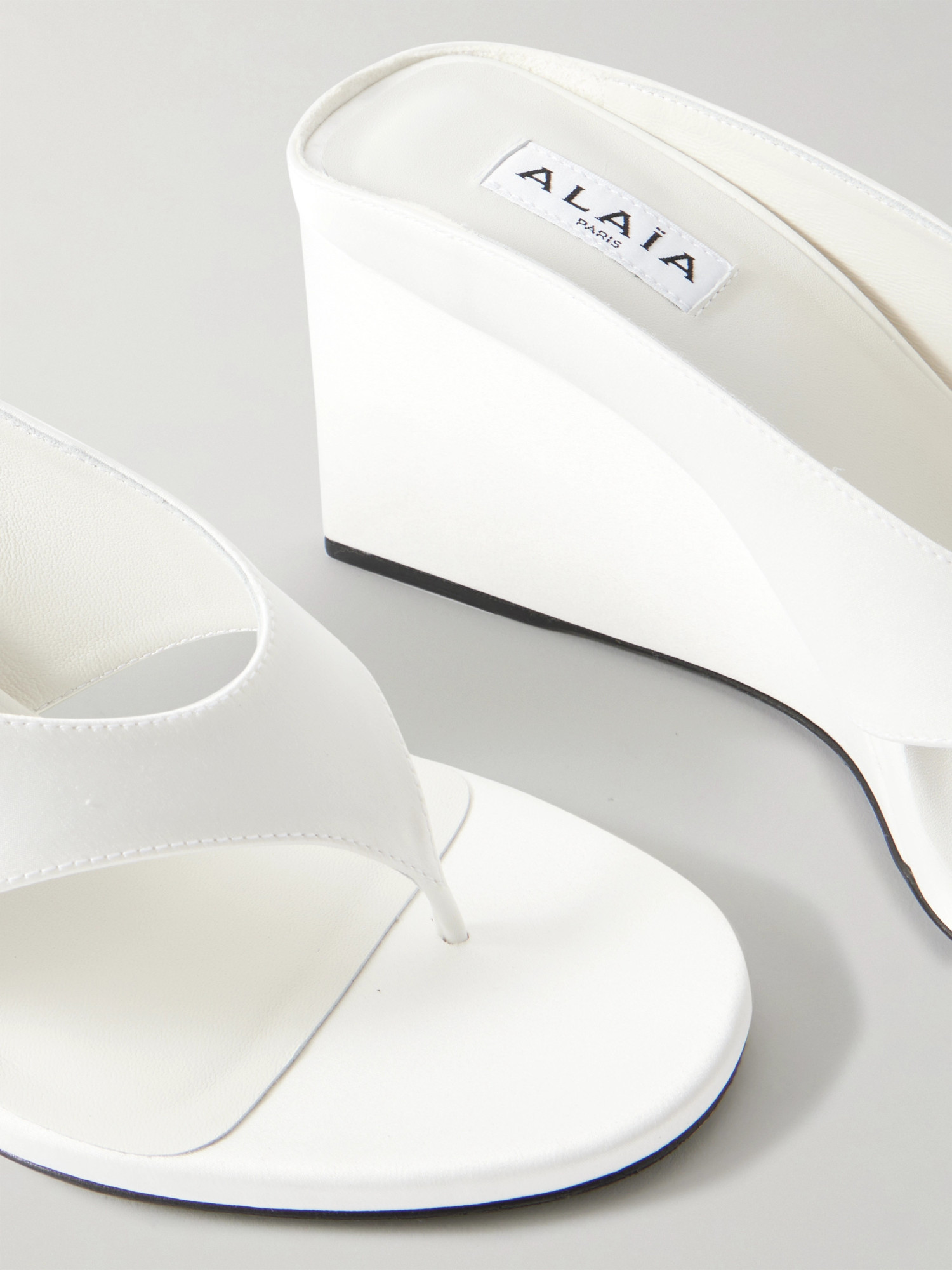 Alaïa Satin Wedge Sandals In White