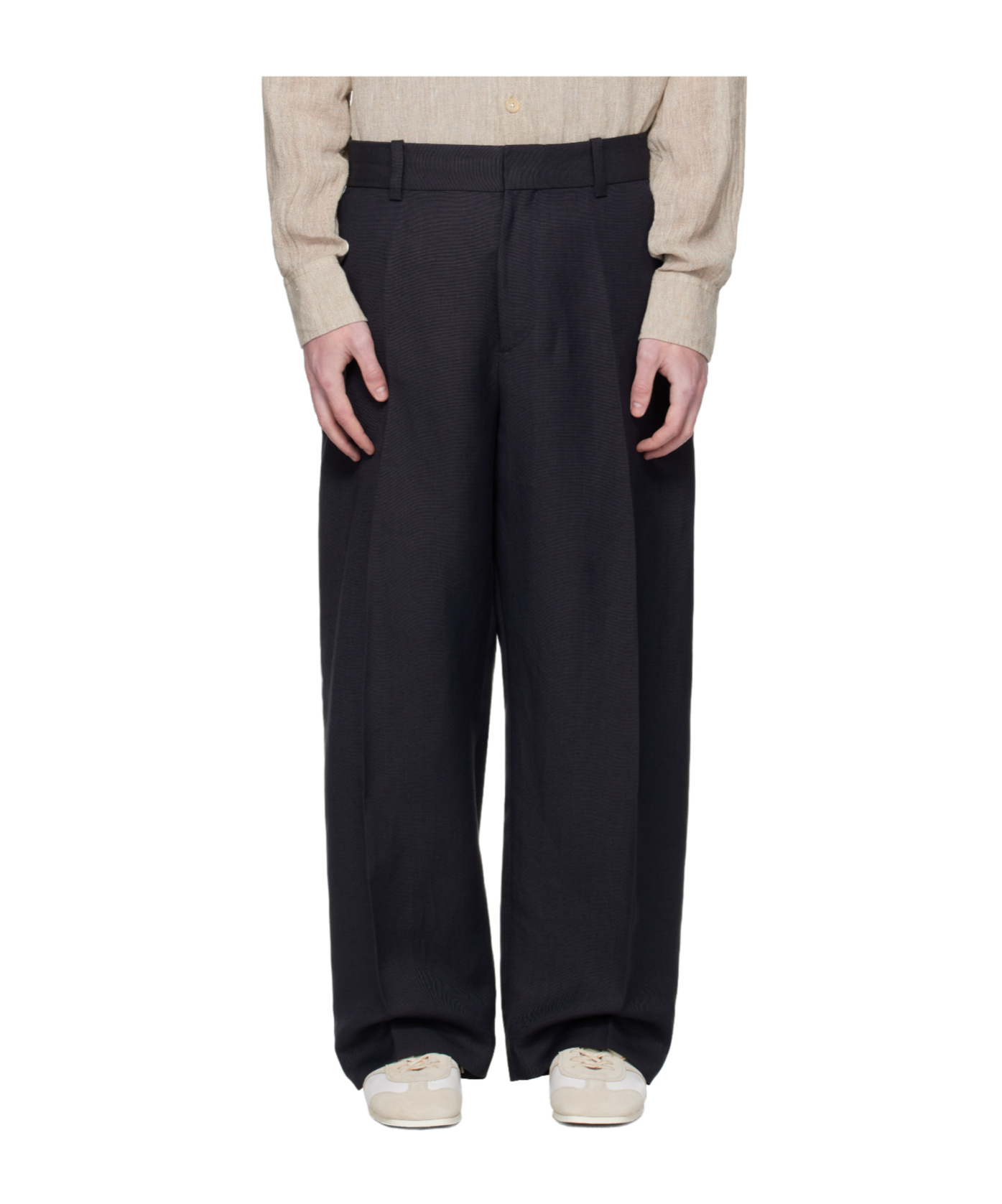 Studio Nicholson Belt-lined Casual Pants In Black