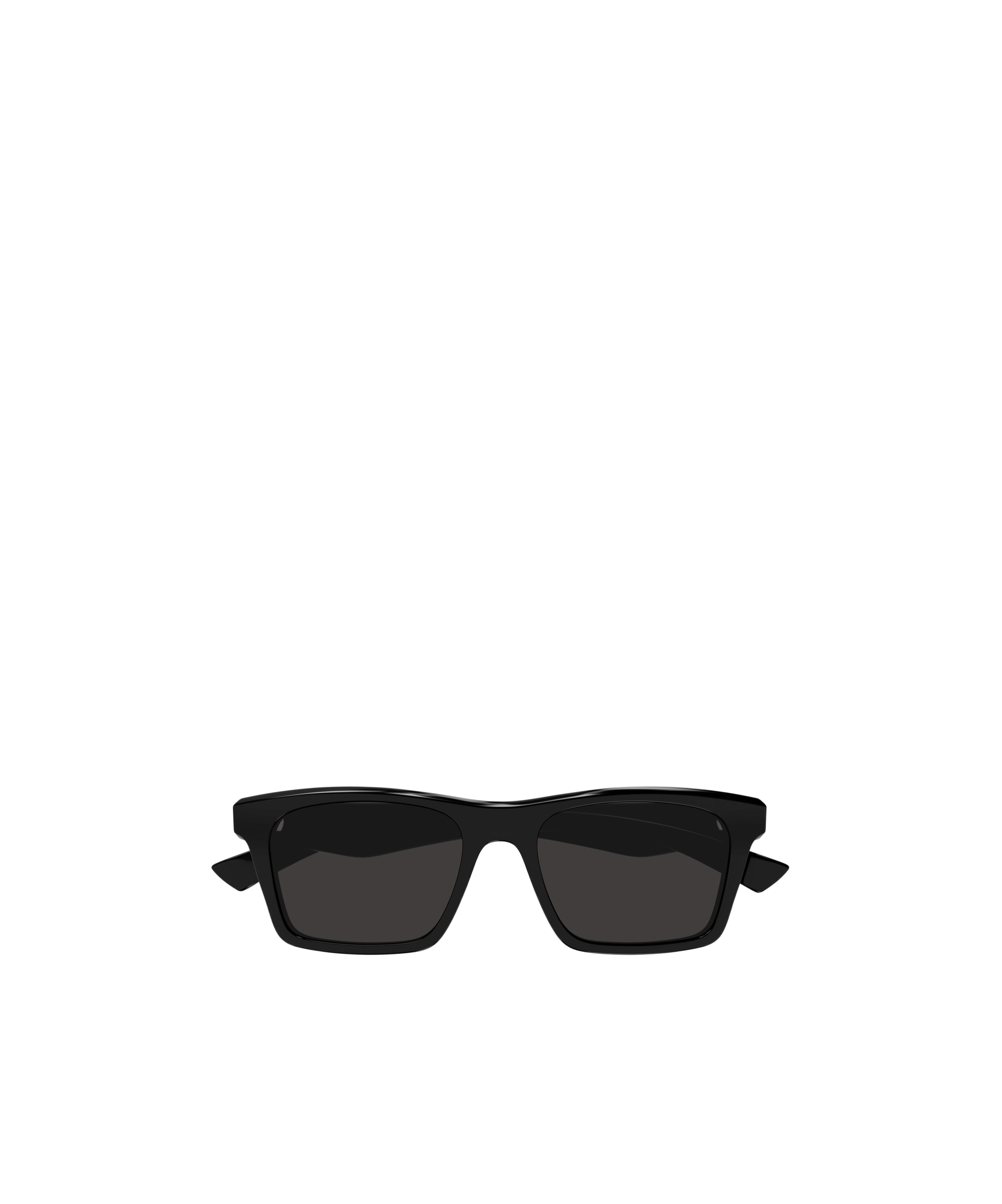 Alexander Mcqueen Geometric Frame Sunglasses In Black