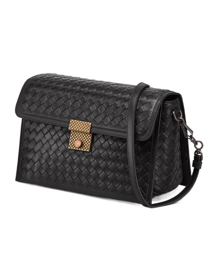 Bottega Veneta Woven Shoulder Bag In Black