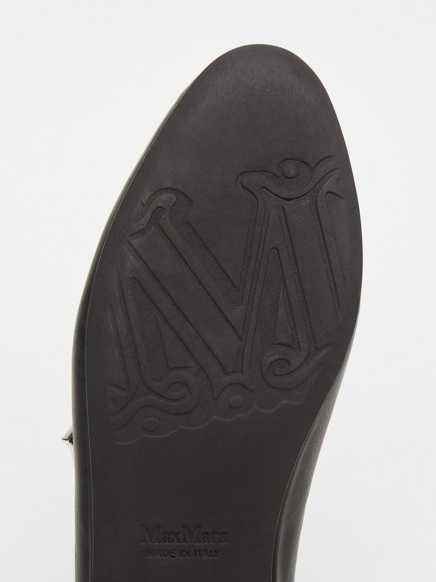 Max Mara Round Head Ballet Shoes In Black