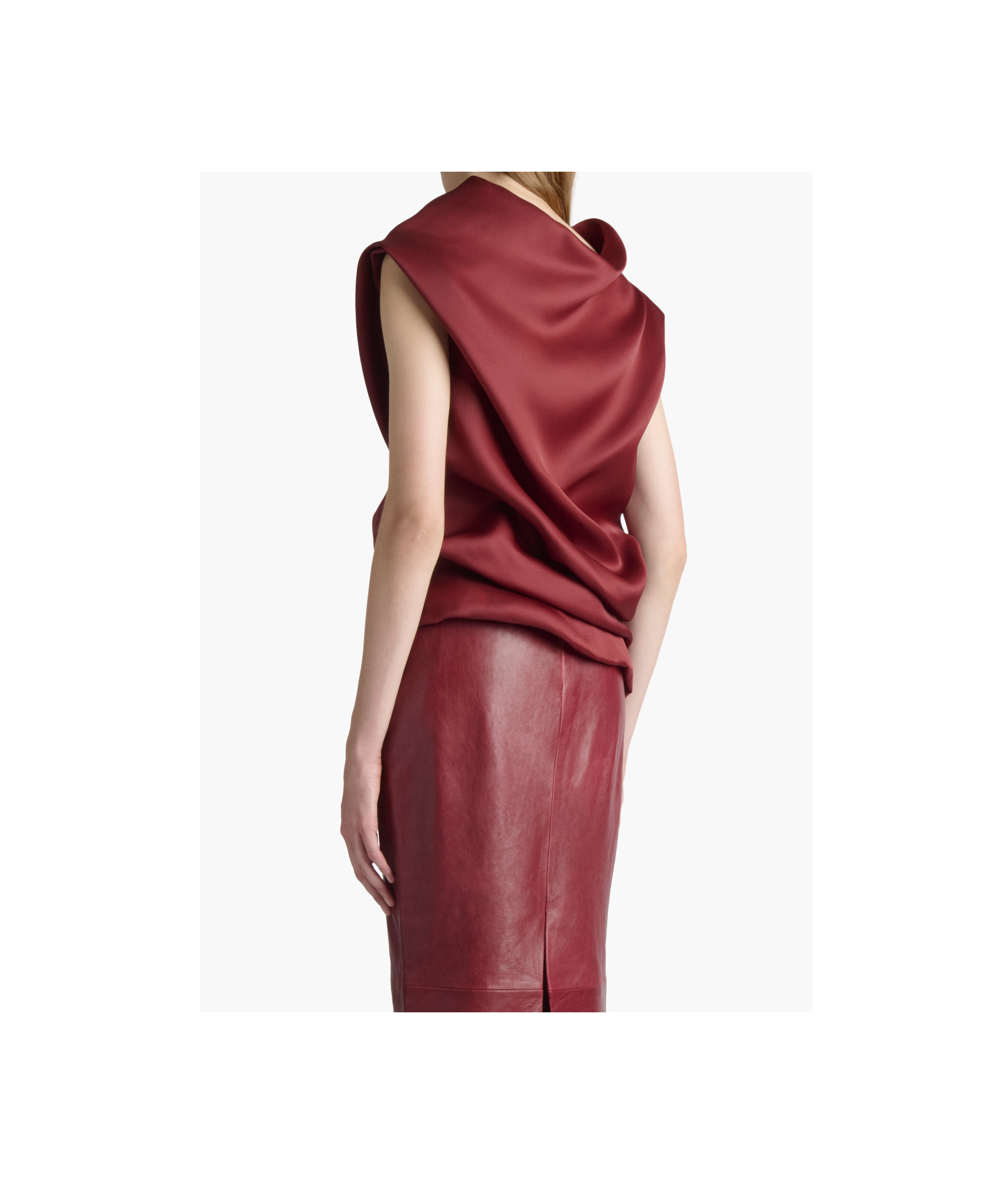 Shop Khaite Sleeveless Shirt In Red