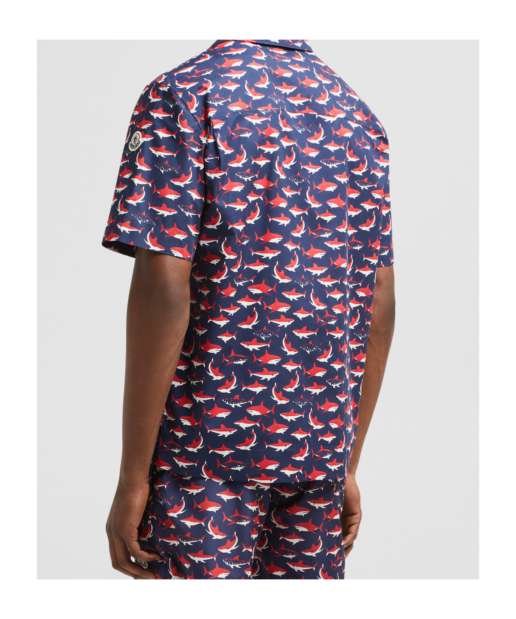 Moncler Chemise À Manches Courtes En Coton À Imprimé Requin In White  Blue  Red
