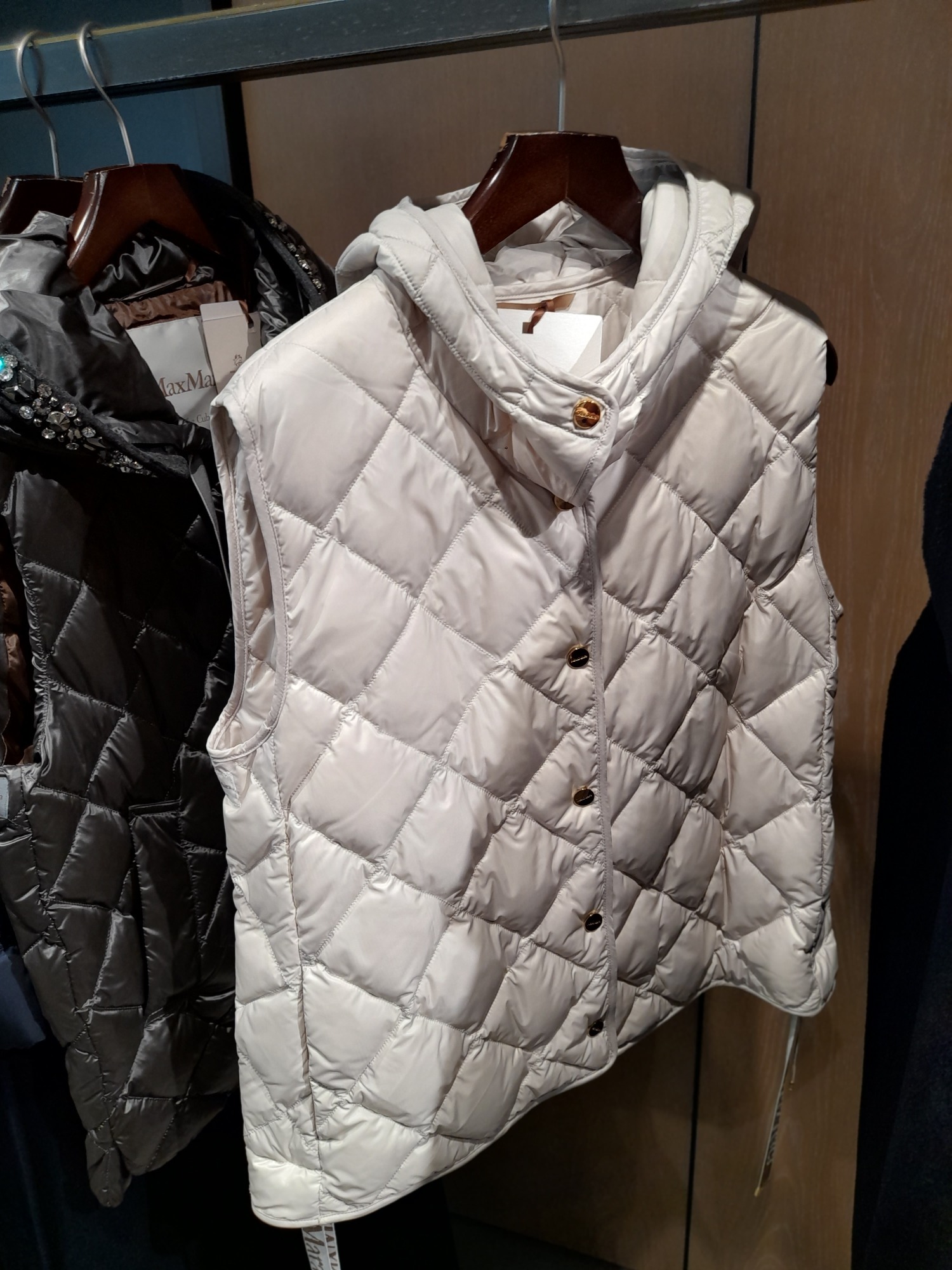 Max Mara Sleeveless Cotton Coat In White