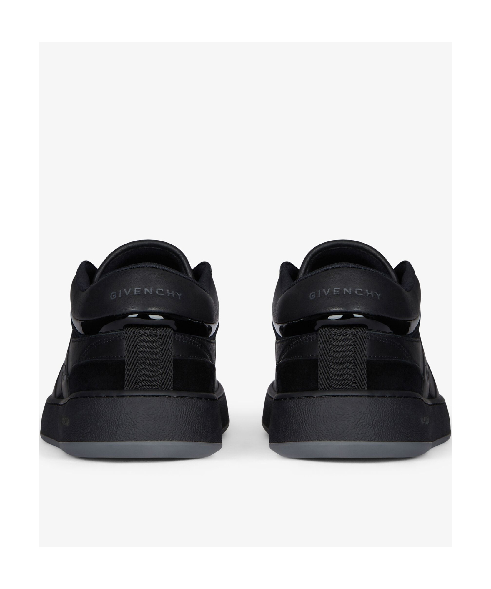 Givenchy G Move Low-top Sneakers In Calf Leather In Black