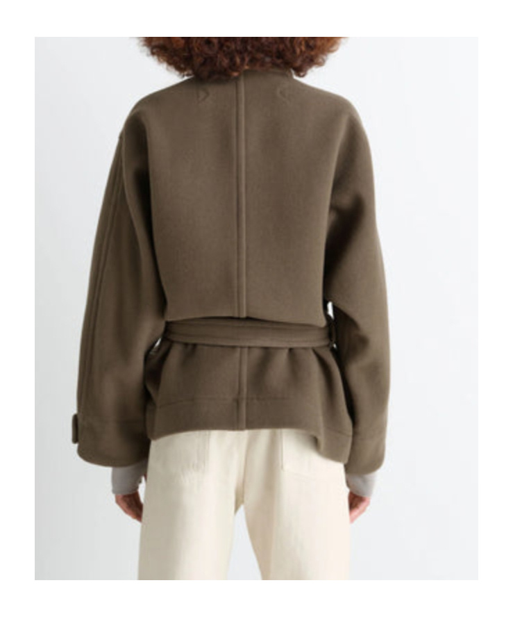 Lemaire Cropped Duffle Coat Jacket In Brown