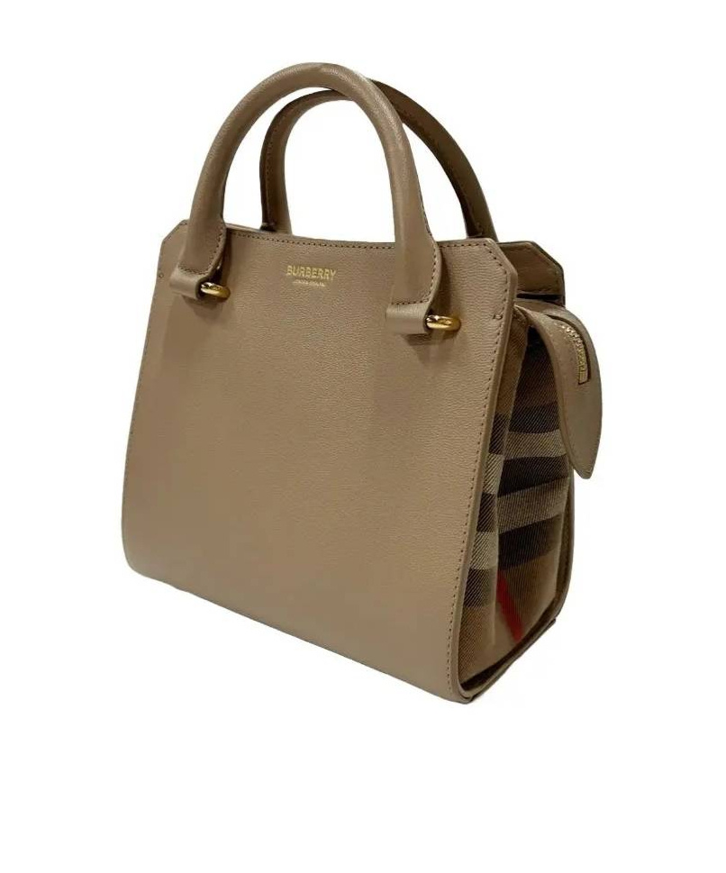 Burberry Double Handle Shoulder Bag In Green