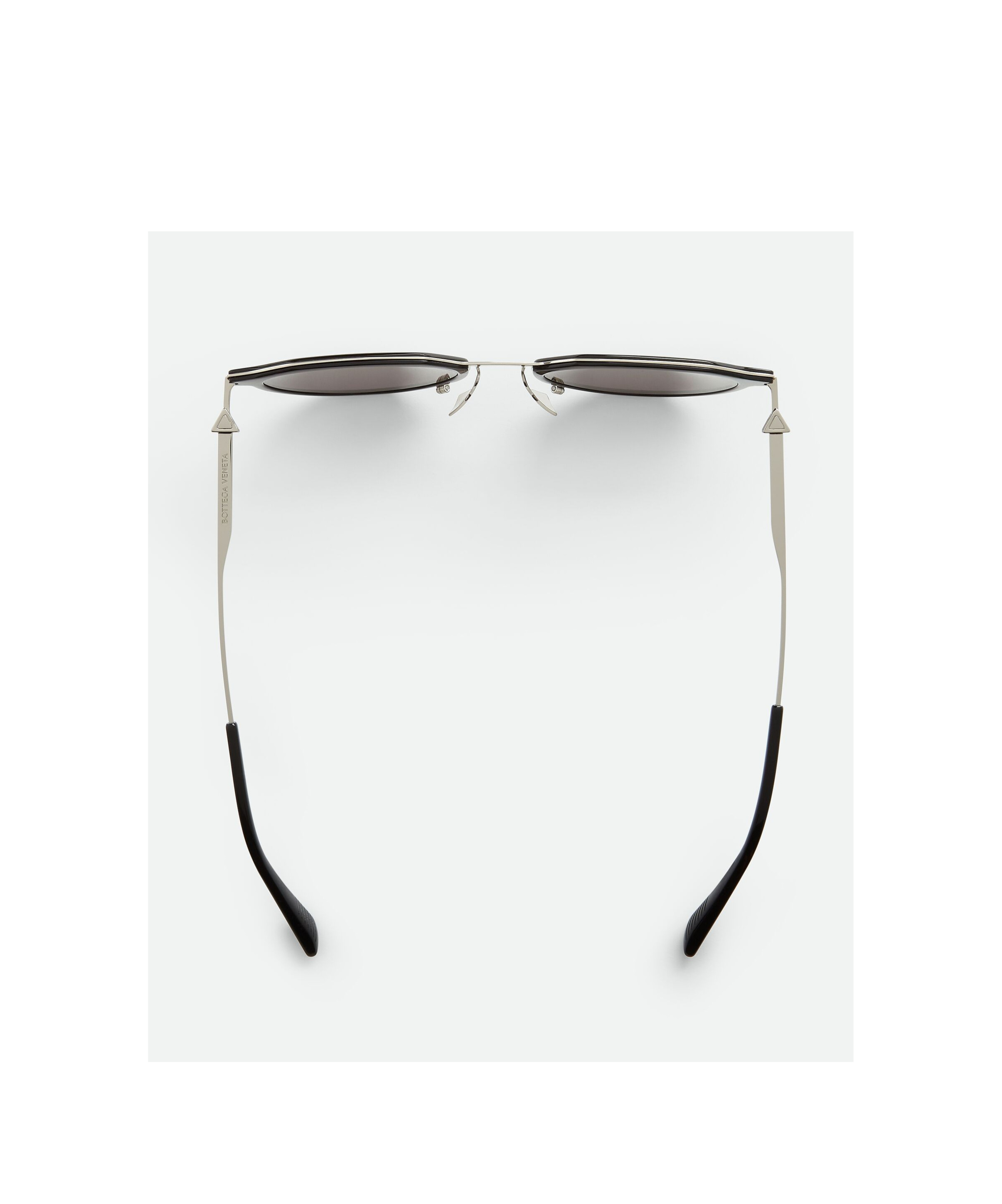 Bottega Veneta Logo Sunglasses In Black