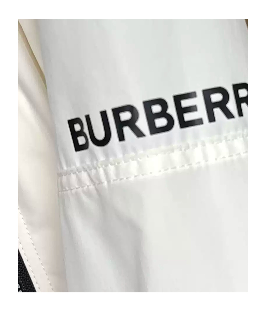 Burberry Long-sleeved Casual Jacket In White