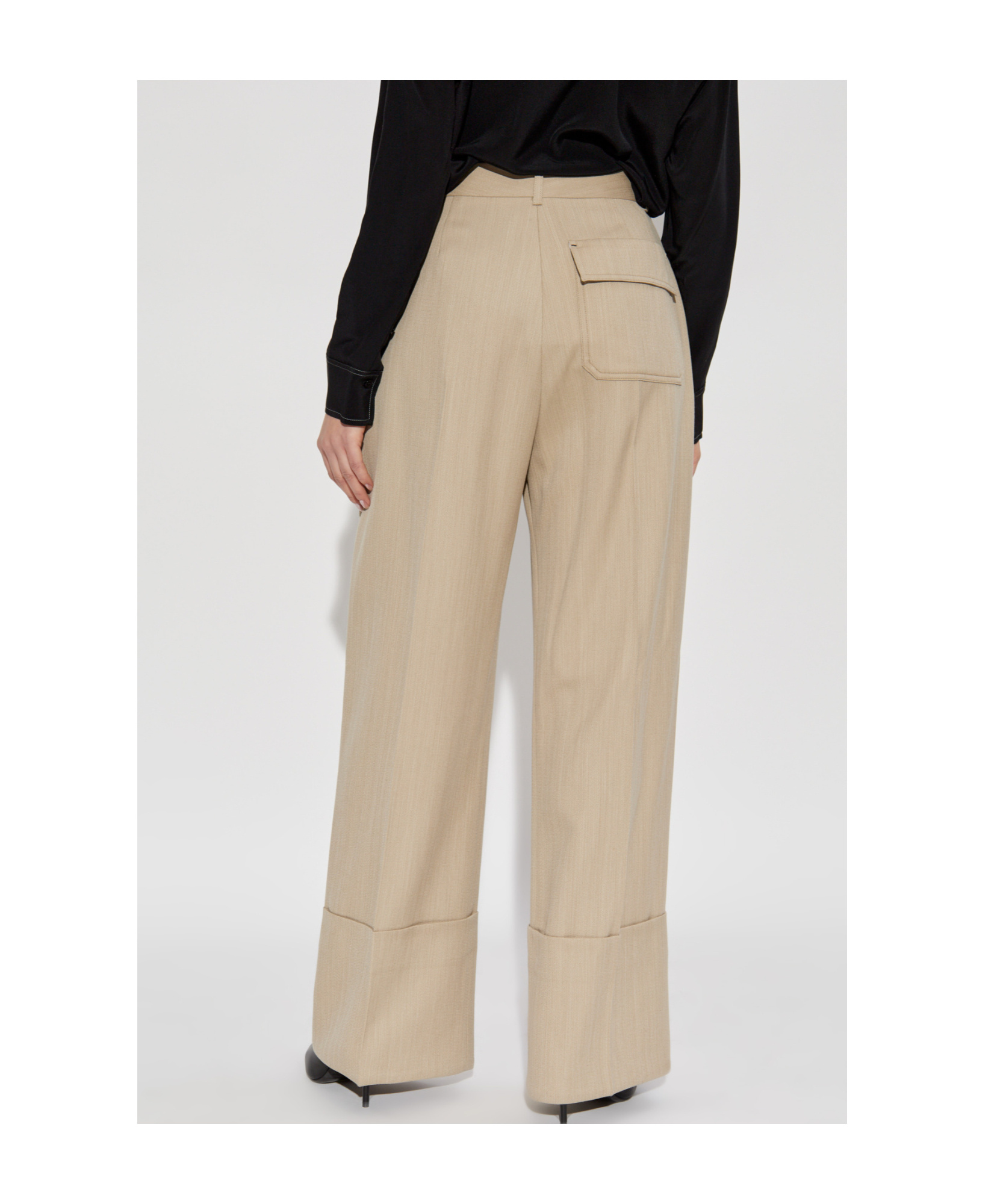 Victoria Beckham Ide Leg Turn-up Pants In Nude