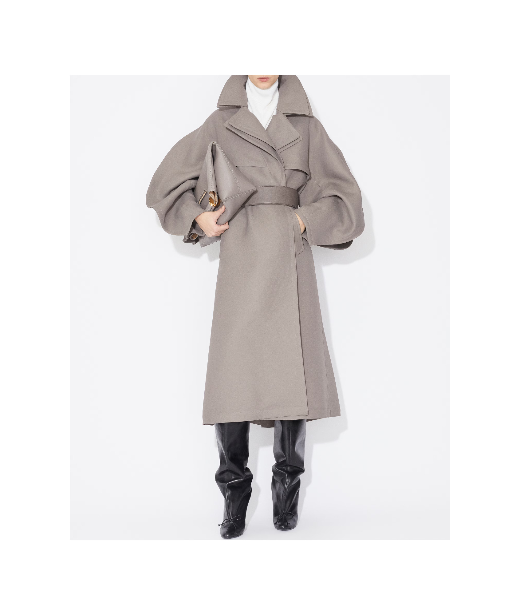 Alaïa Layered Collar Slit-sleeve Trench Coat In Gray