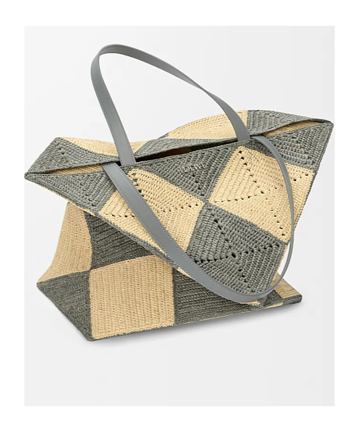 Loewe Puzzle Fold Diamond Xl Tote In Raffia In Nude