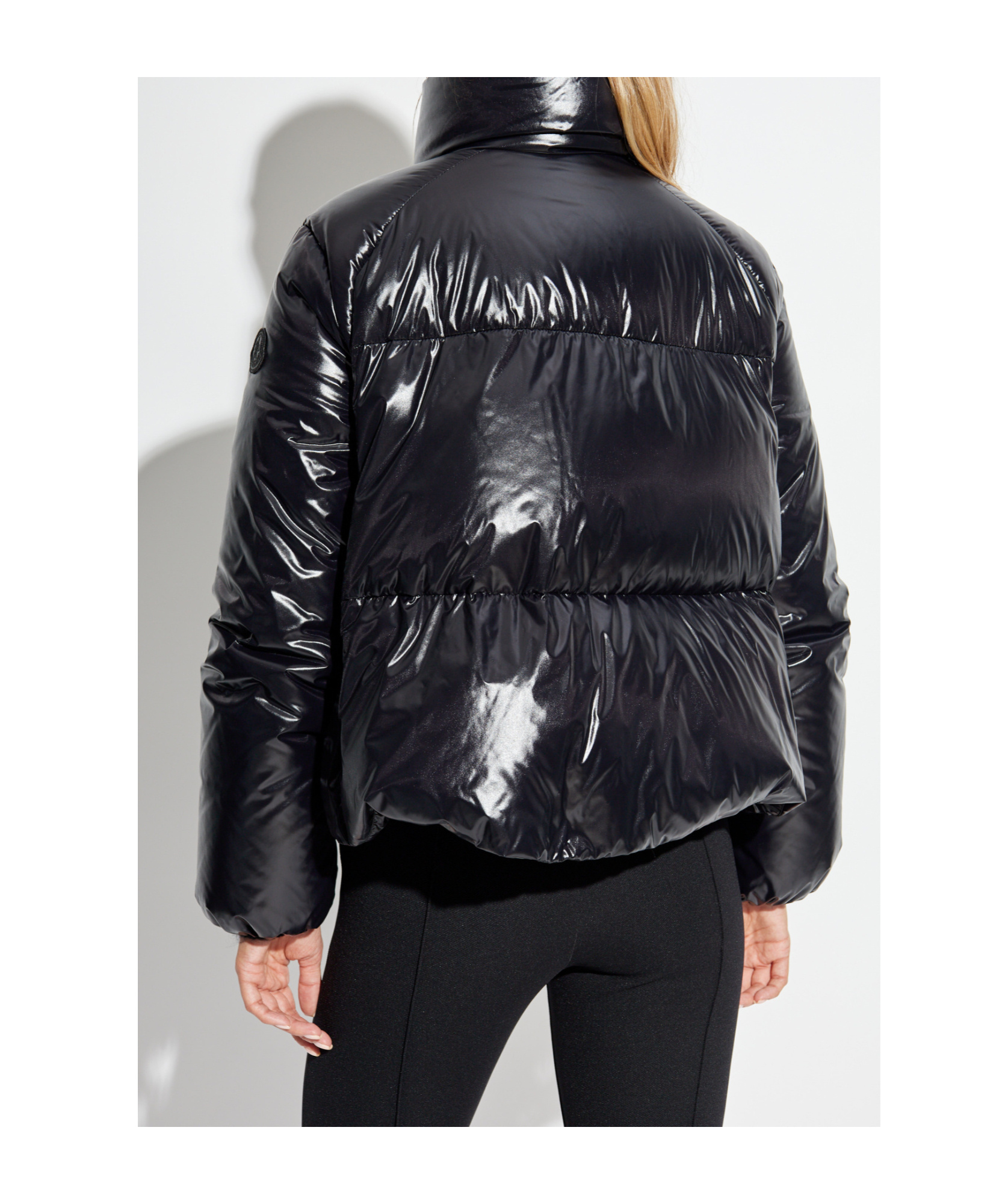 Moncler Breteuil Short Down Jacket Black In Black