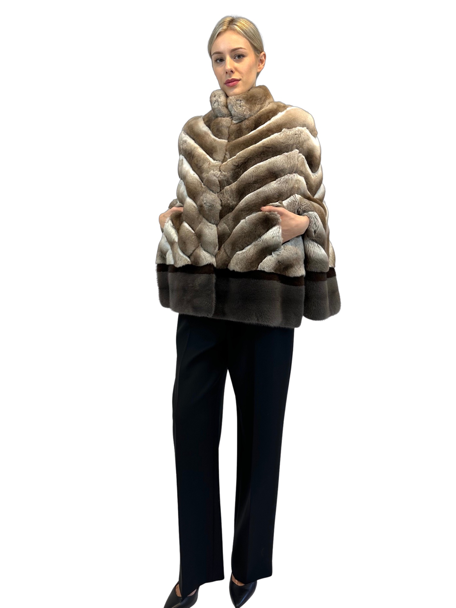 Liska Standing Collar Fur In Black