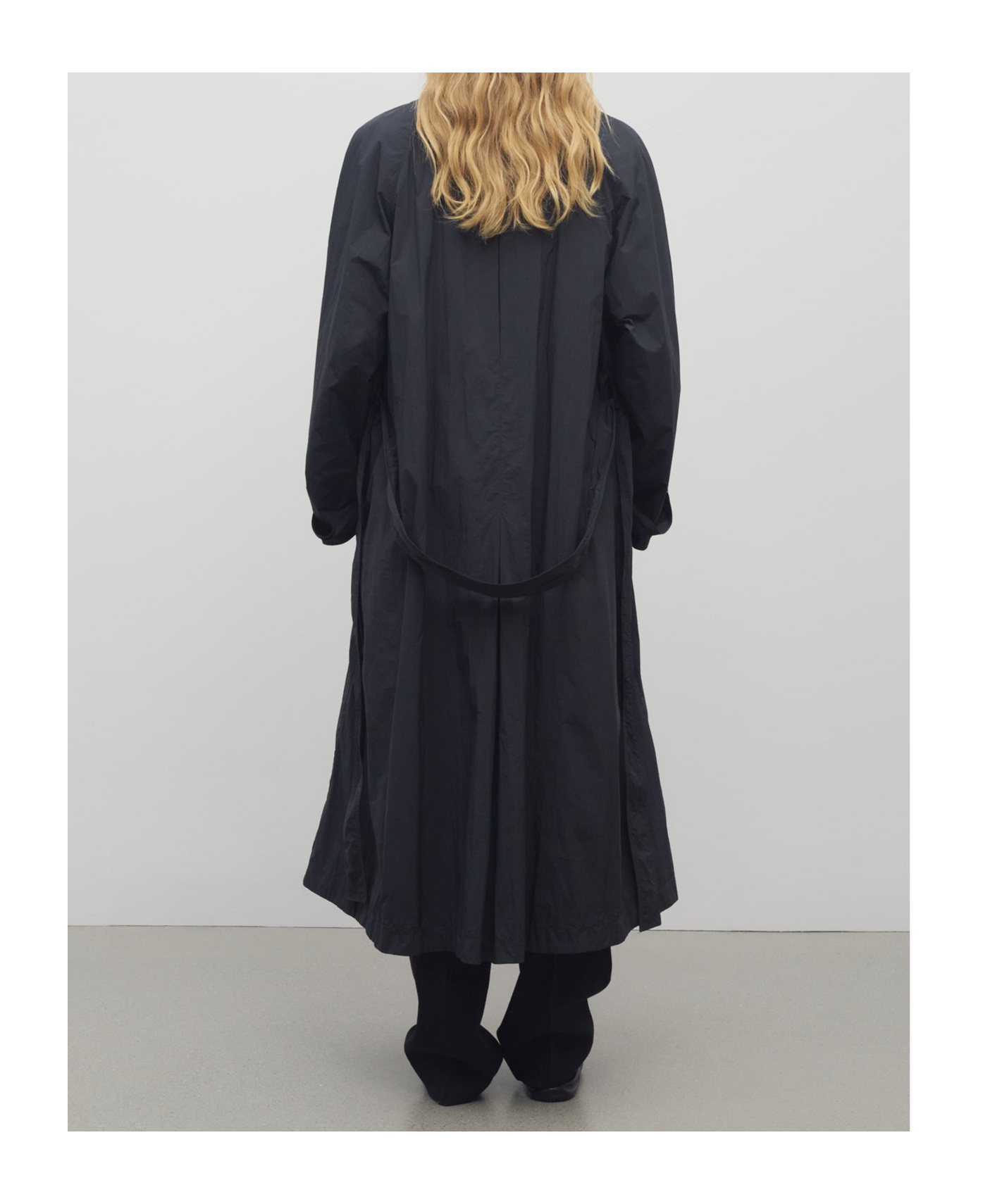 The Row Long Sleeve Coat In Black