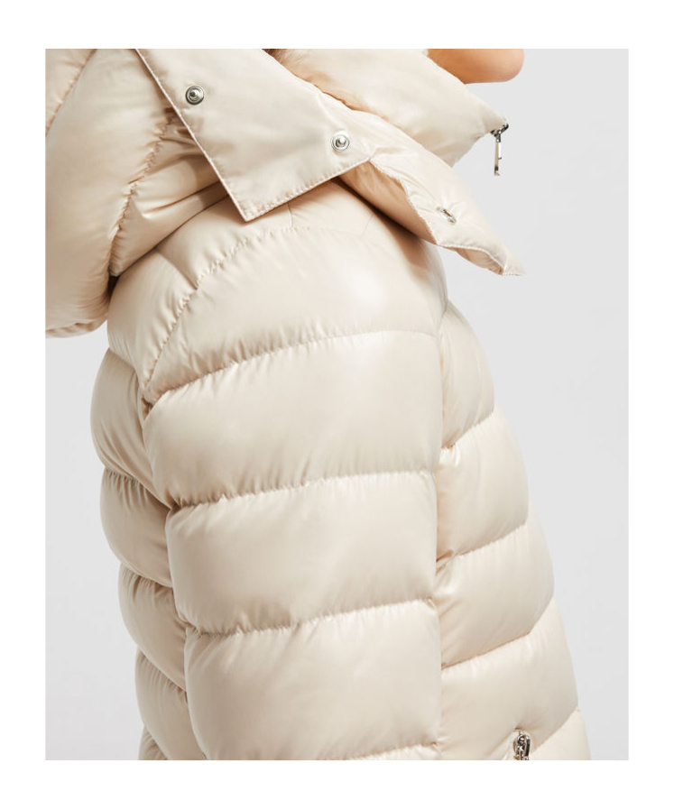 Moncler Doudoune Courte Badyf In Nude