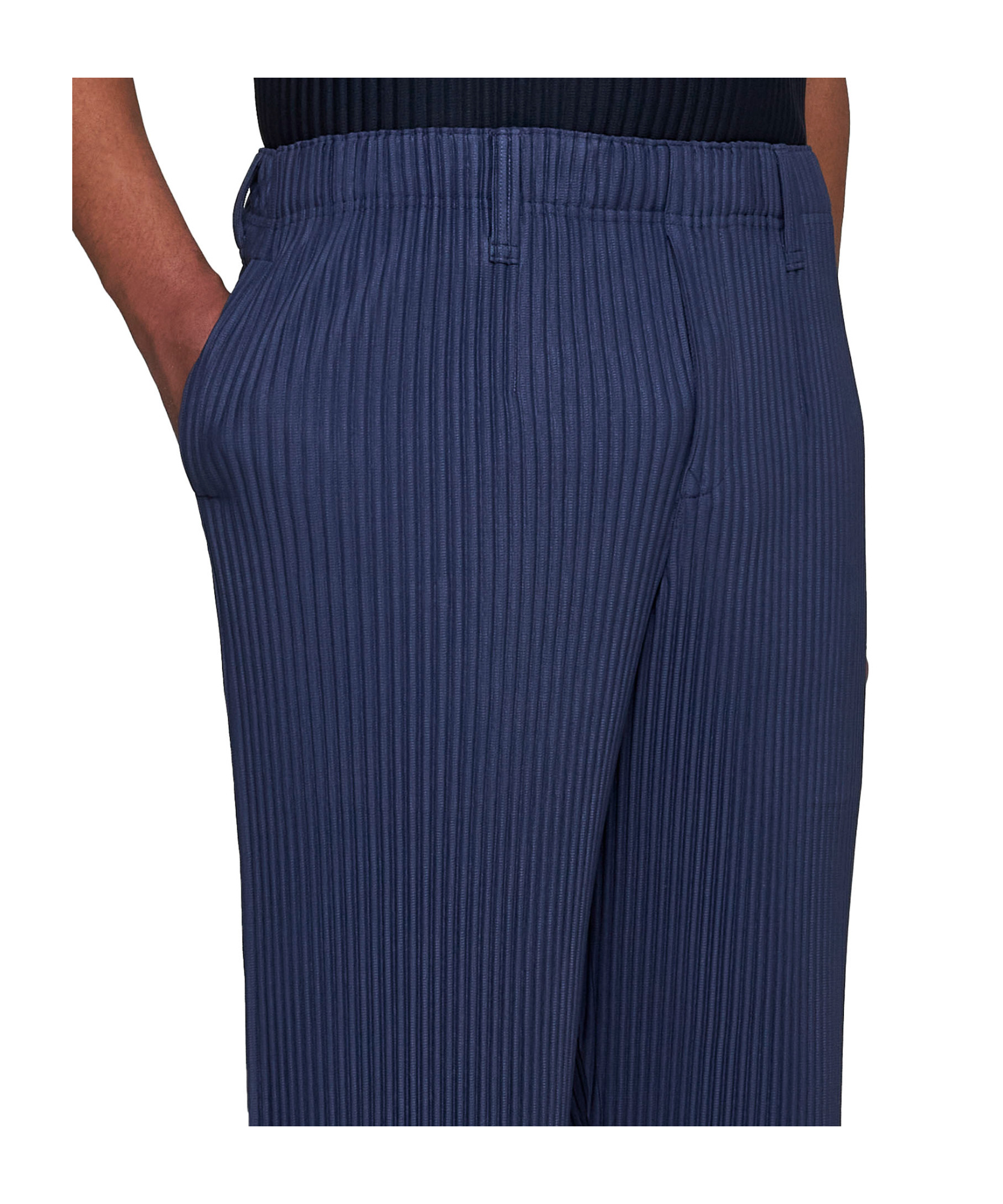 Issey Miyake Navy Tailored Pleats 2 Shorts In Blue