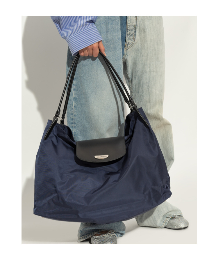 Balenciaga Large Genève Tote Bag In Black