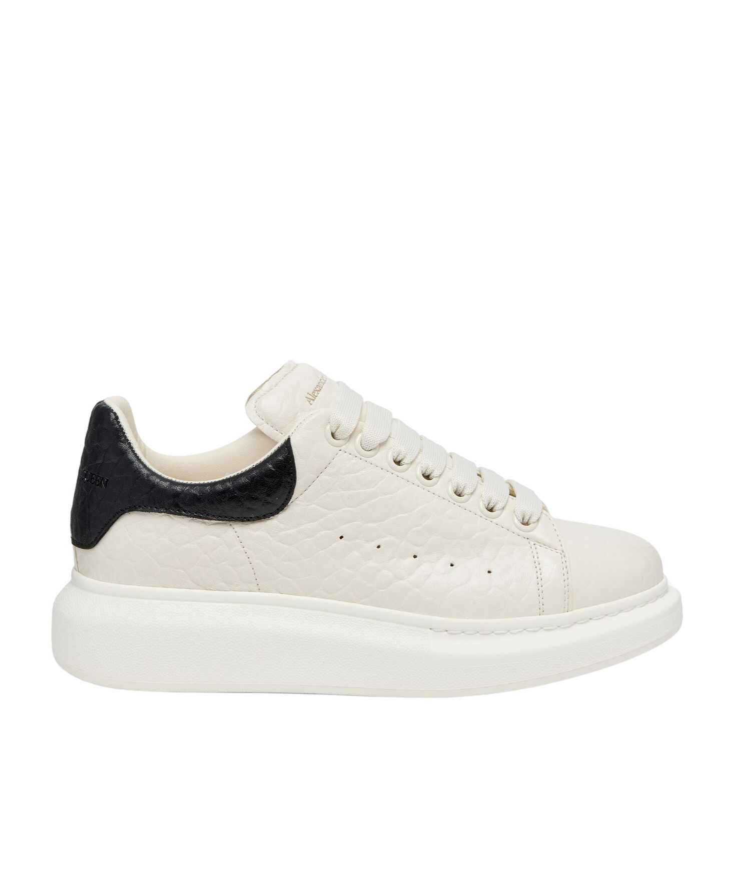 Shop Alexander Mcqueen Dumbo Grain Sneakers In Off-white/black