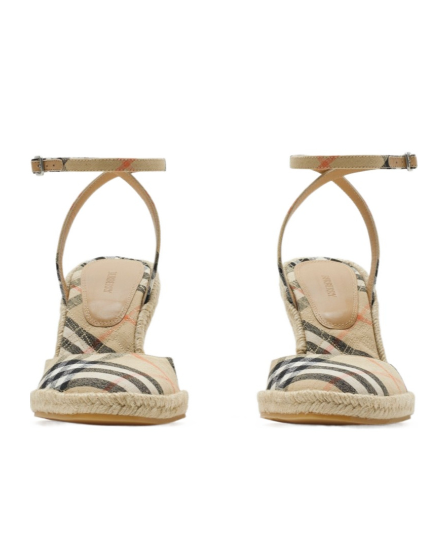 Burberry Check Mews Espadrille Pumps In Sand