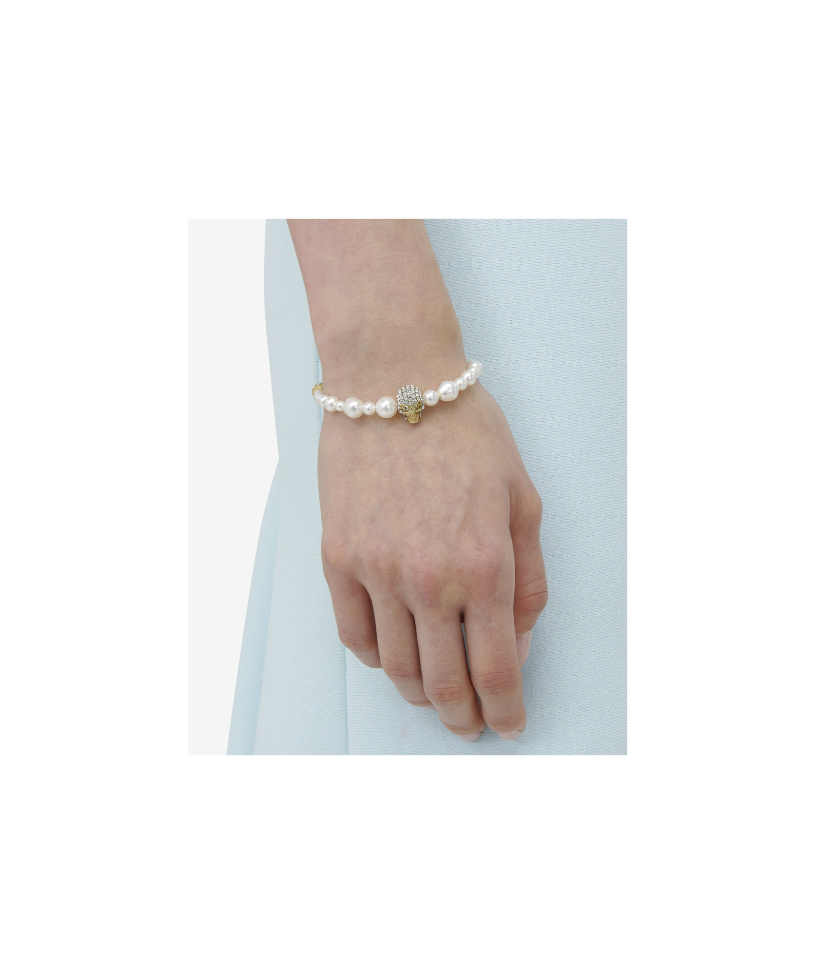 Alexander Mcqueen Skull And Pearl Friendship Bracelet In Gold