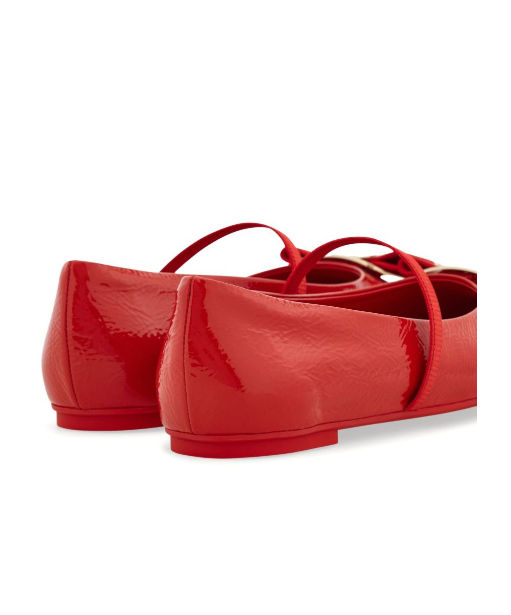 Ferragamo Vara Ballet Flats In Flame Red