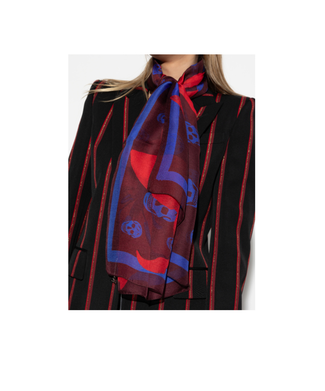Alexander Mcqueen Classic Skull And Lily Silk Chiffon Scarf In Red