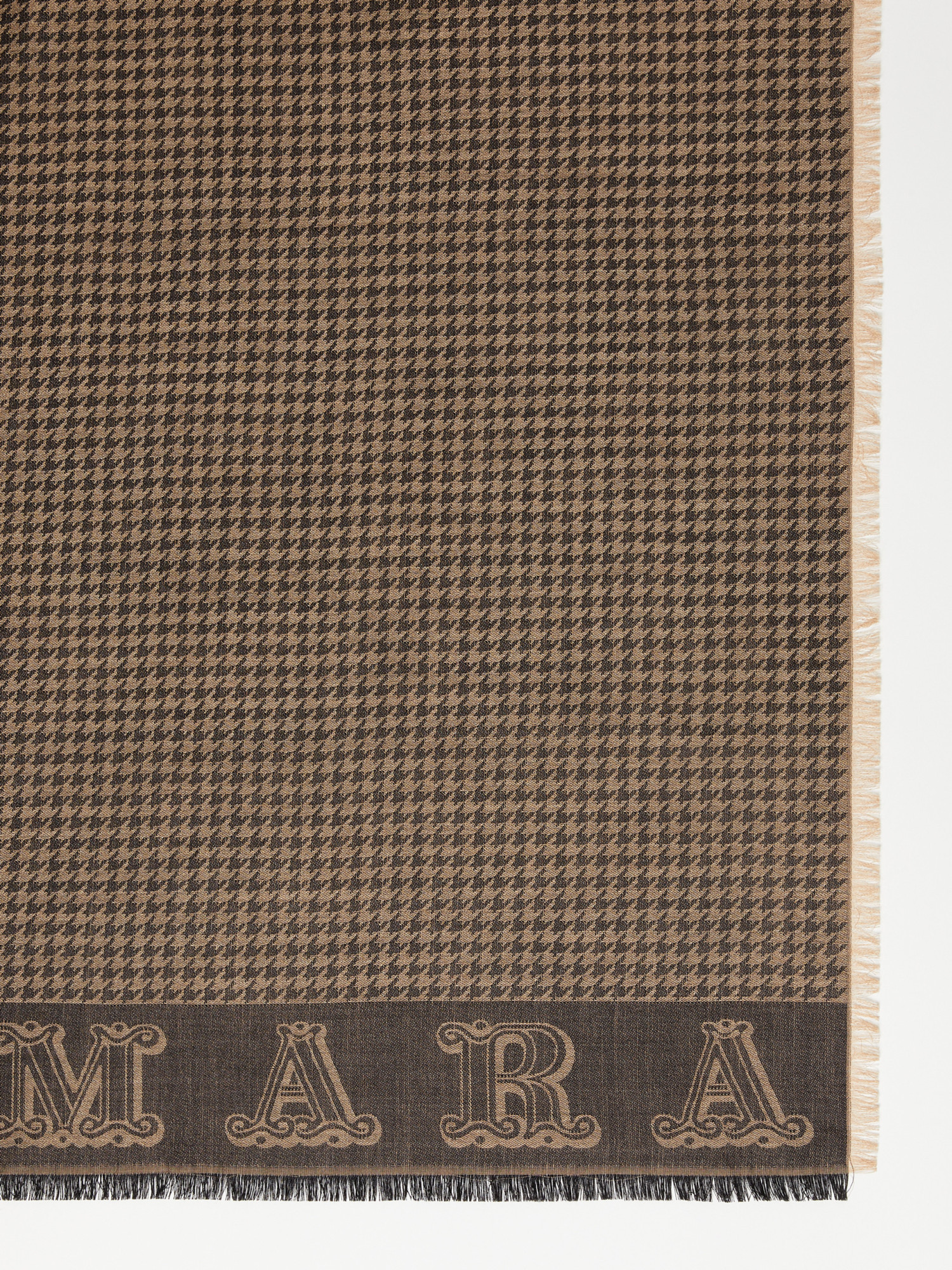 Max Mara Houndstooth Silk And Wool Stole