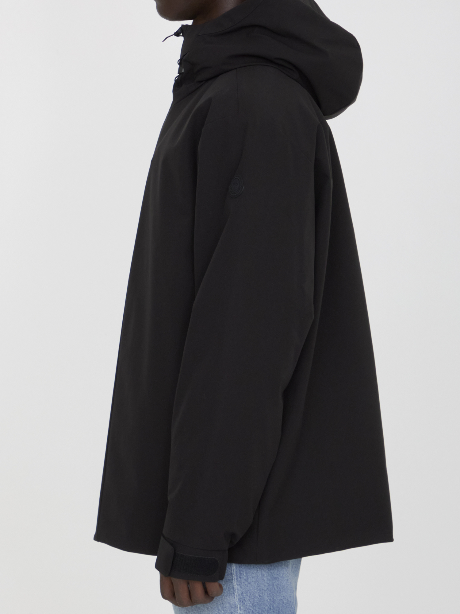 Moncler Hooded Casual Jacket In Black