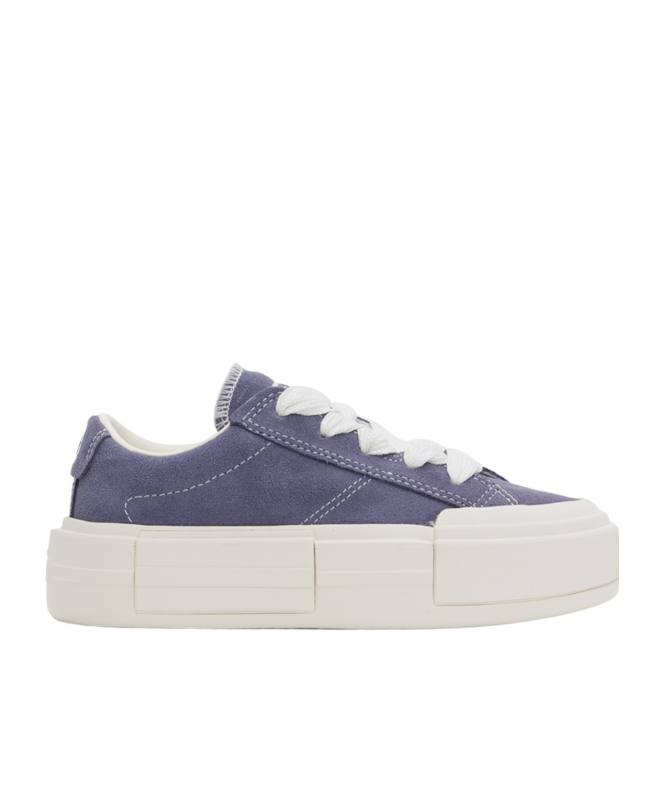 Converse Chuck Taylor Lace-up Casual Trainers In White