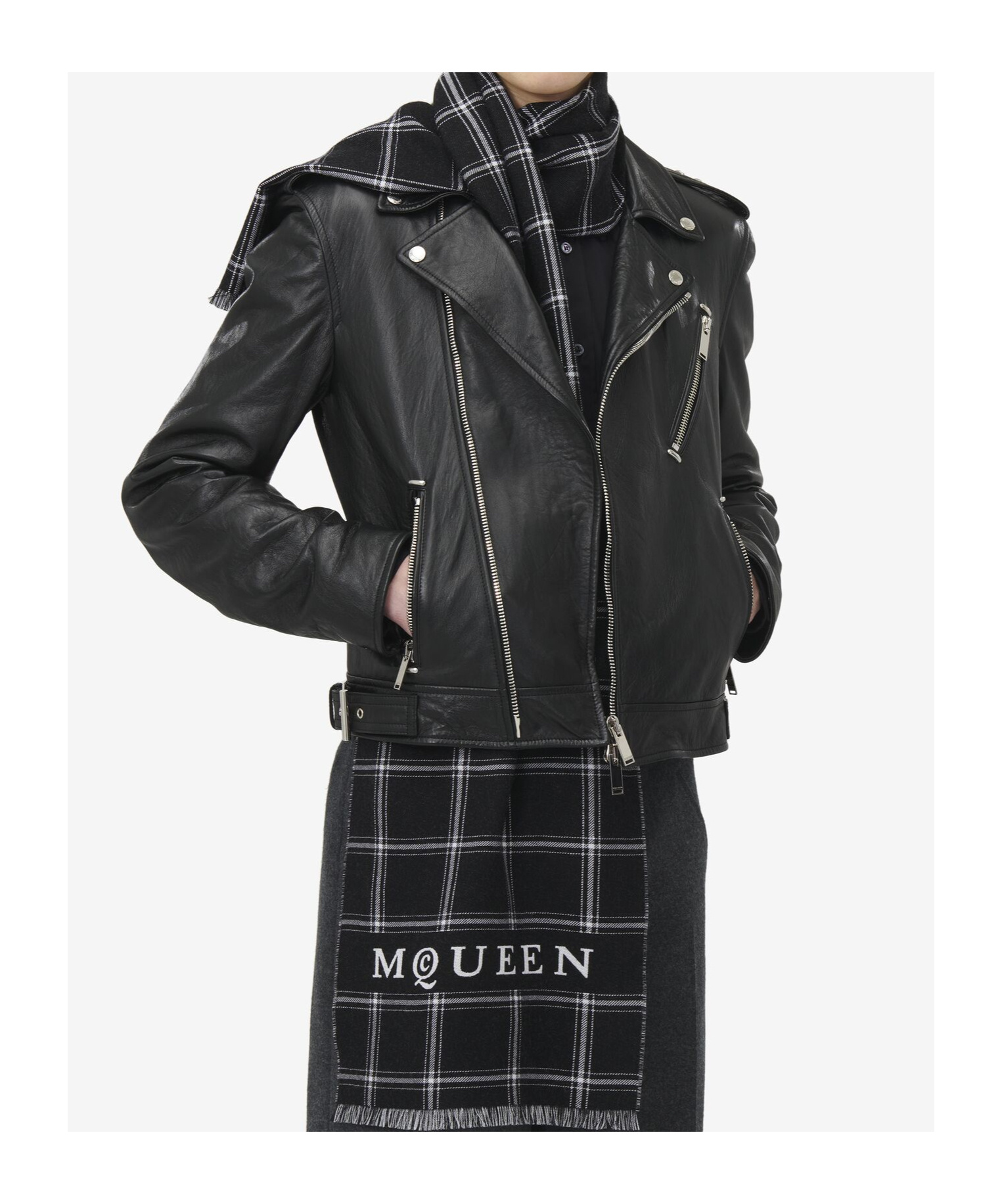 Alexander Mcqueen Logo Checked Scarf In Black