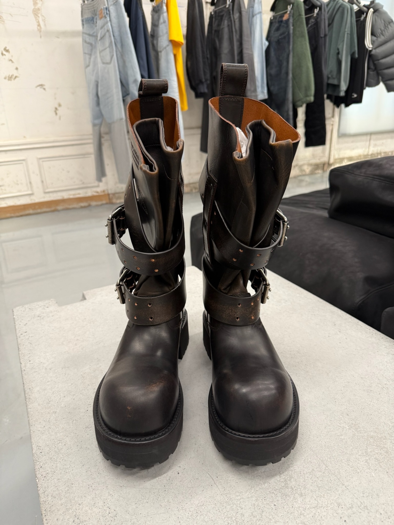 Balenciaga Venom Leather Boots In Black