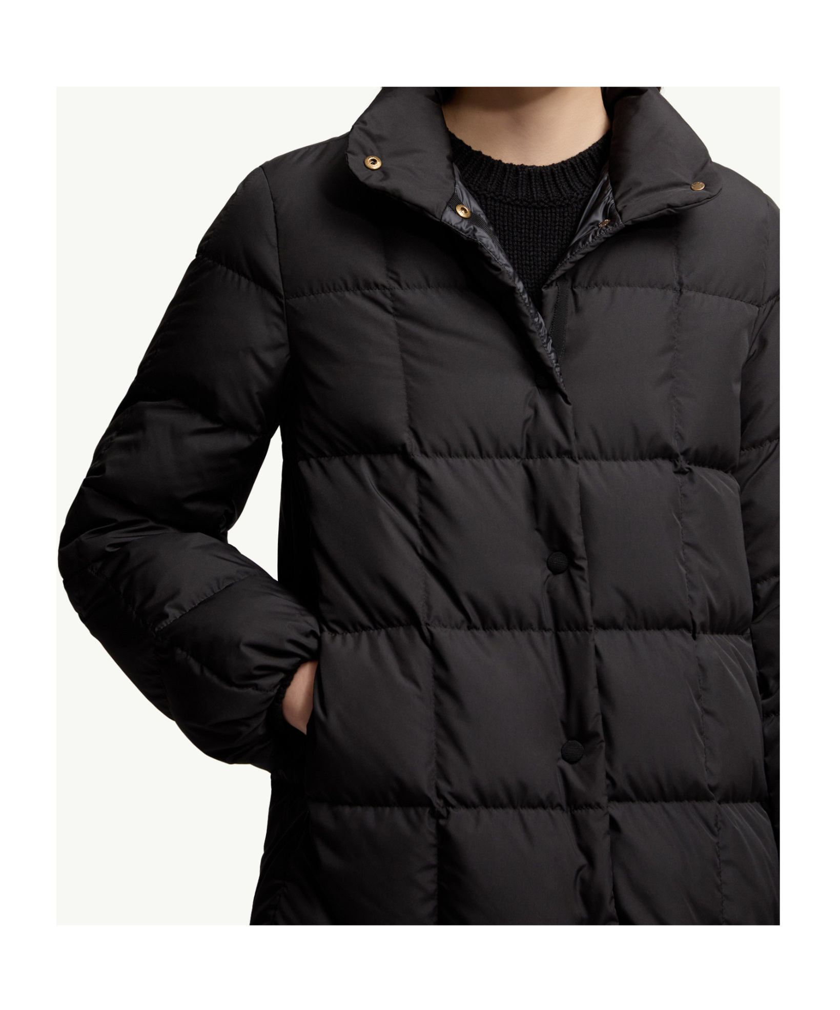 Moncler Cochevinne Square-quilted Short Down Jacket In Black