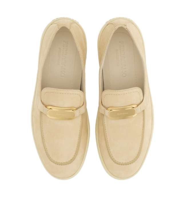 Ferragamo Nubuck Leather Loafers Gold Hardware In Nude
