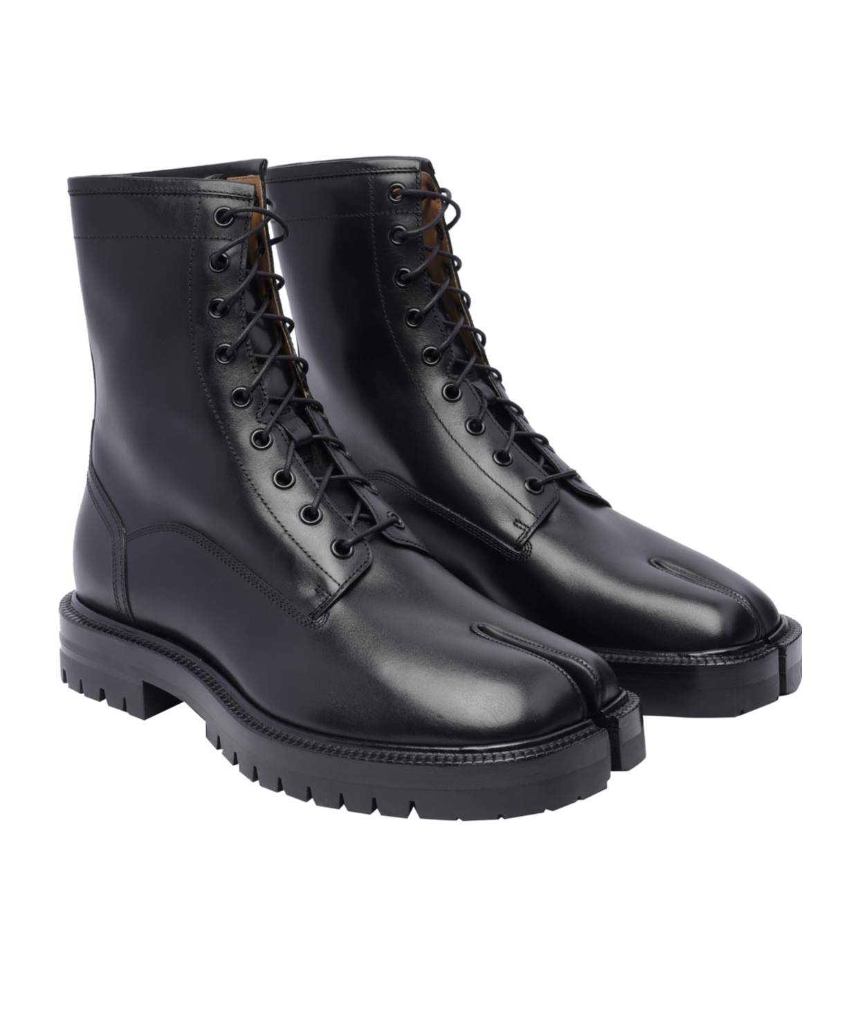 Maison Margiela Tabi Short Boots In Black