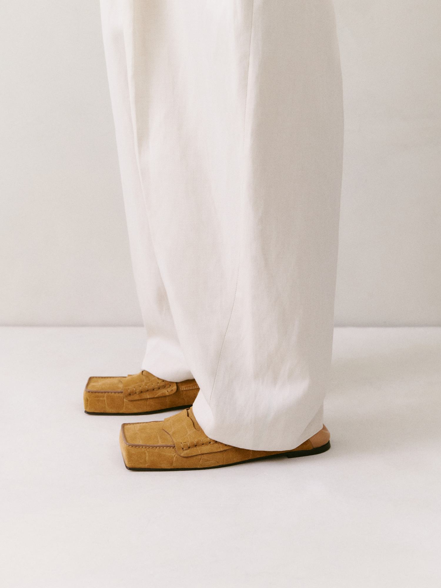 Jacquemus Les Mocassins Carre In Brown