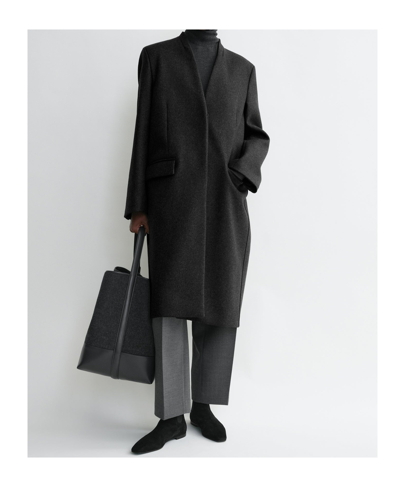 Totême Deep Pleat Coat In Black