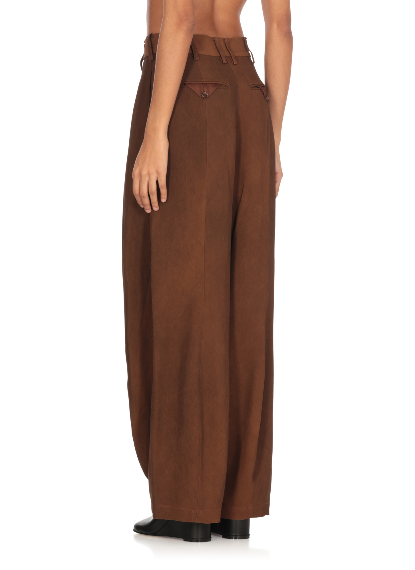 Uma Wang Trousers Woman In Brown